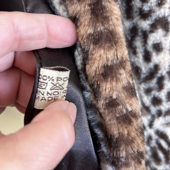 Cougar print women’s cape jacket very soft faux fur size medium - Picture 7 of 11